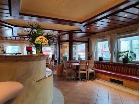 Pizzeria Cafe PIAZZA