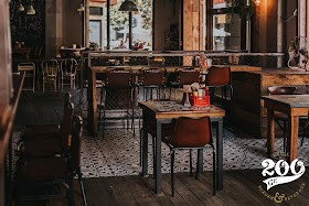 200 Gramos Burger & Beverage Ruiz de Alda