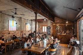 Kavárna co hledá jméno