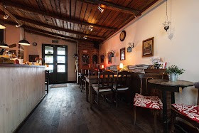 Kolanko No 6 Restaurant