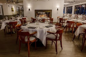 Gale Street Inn - Diamond Lake, Mundelein