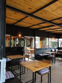 FUGAZZETA PIZZA & CAFE