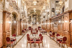 New York Café
